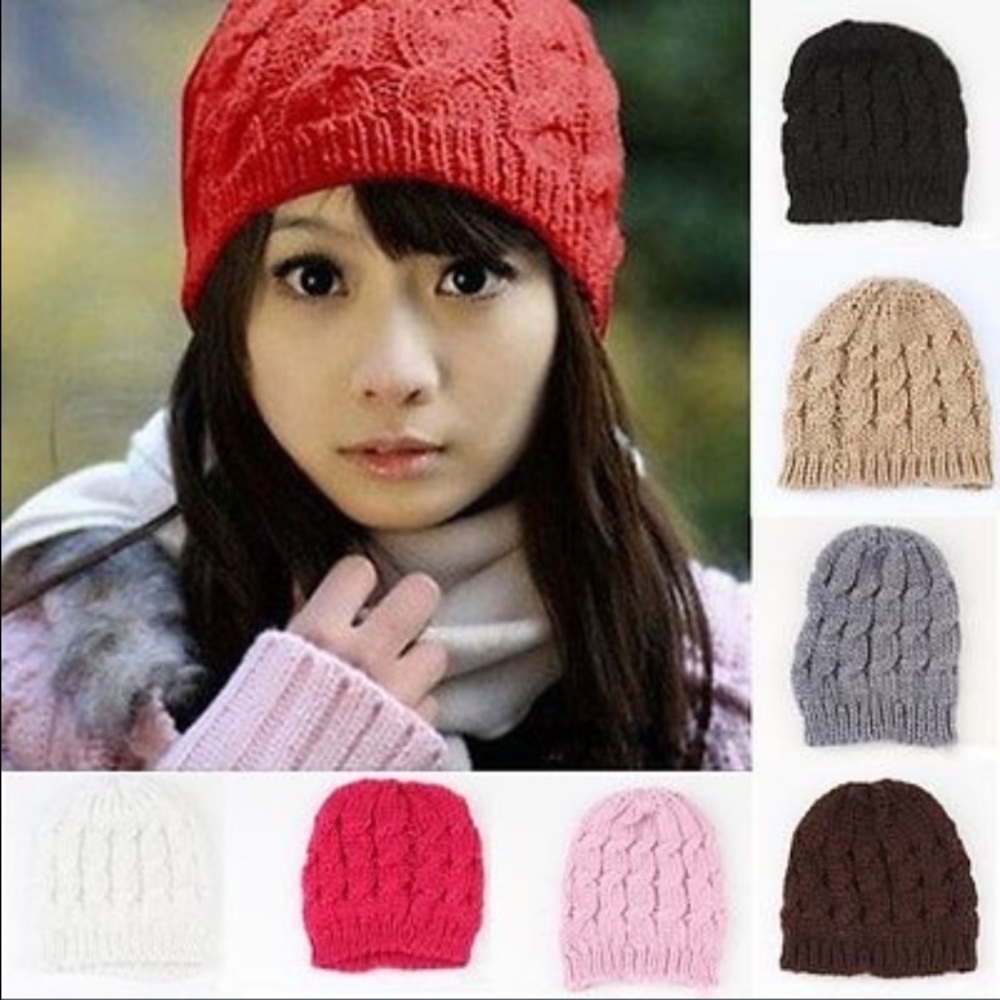 . Knit beanie‎ available in all colors!